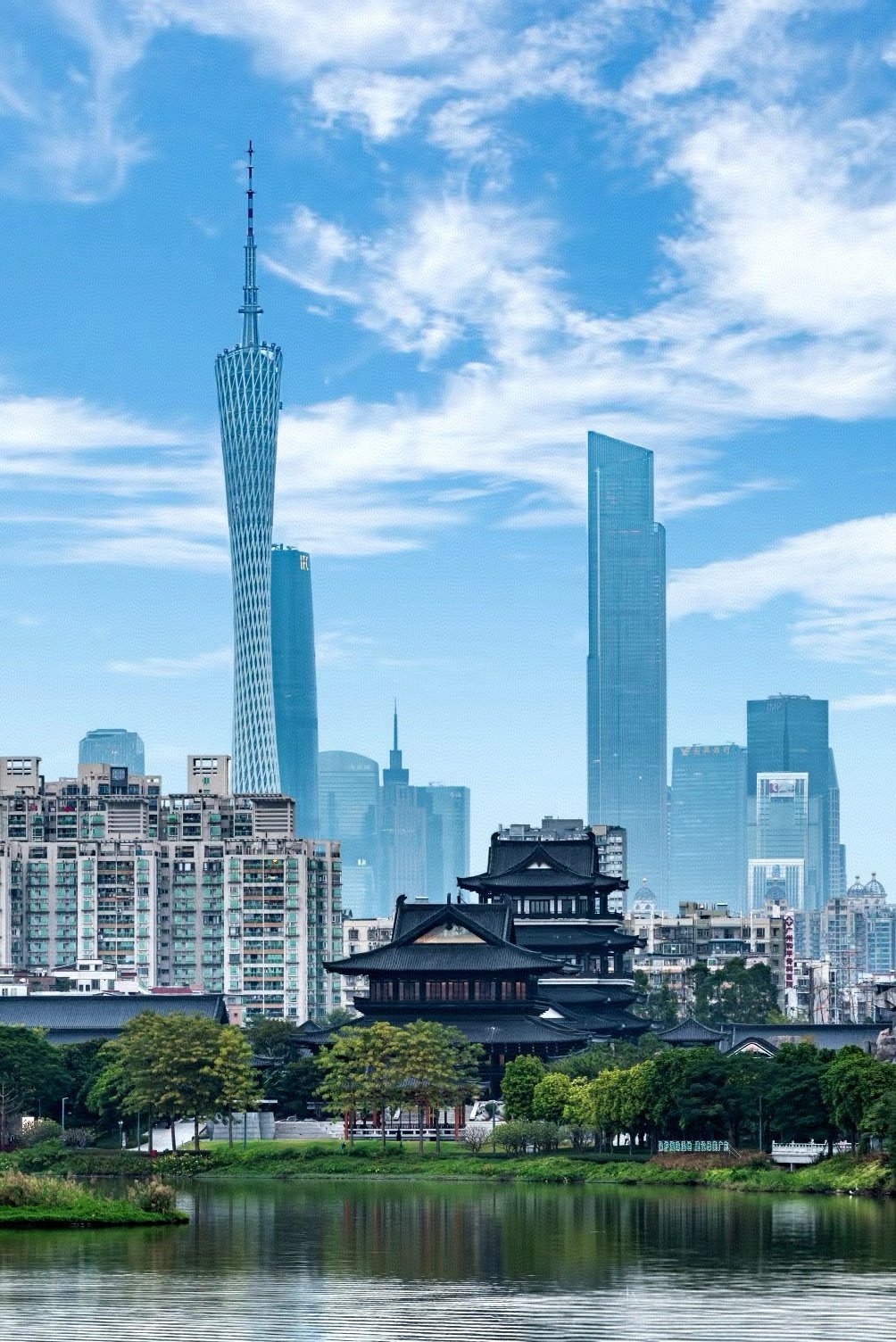 广东,改革开放前沿的经济发展脉搏与挑战交响曲