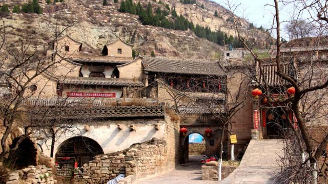 吕梁小巷深处的独特风味美食之旅